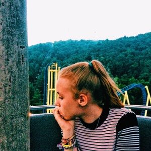 Meet your Posher, Nina